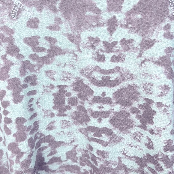 Island Joe Sweatshirt - Picture 2 of 3